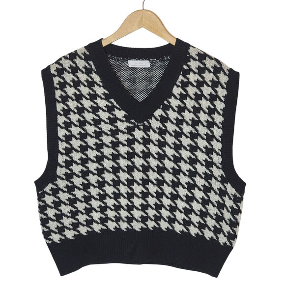 Oak + Fort Herringbone Sweater Vest Black White Knit Minimalist Workwear Chic S - Picture 1 of 16